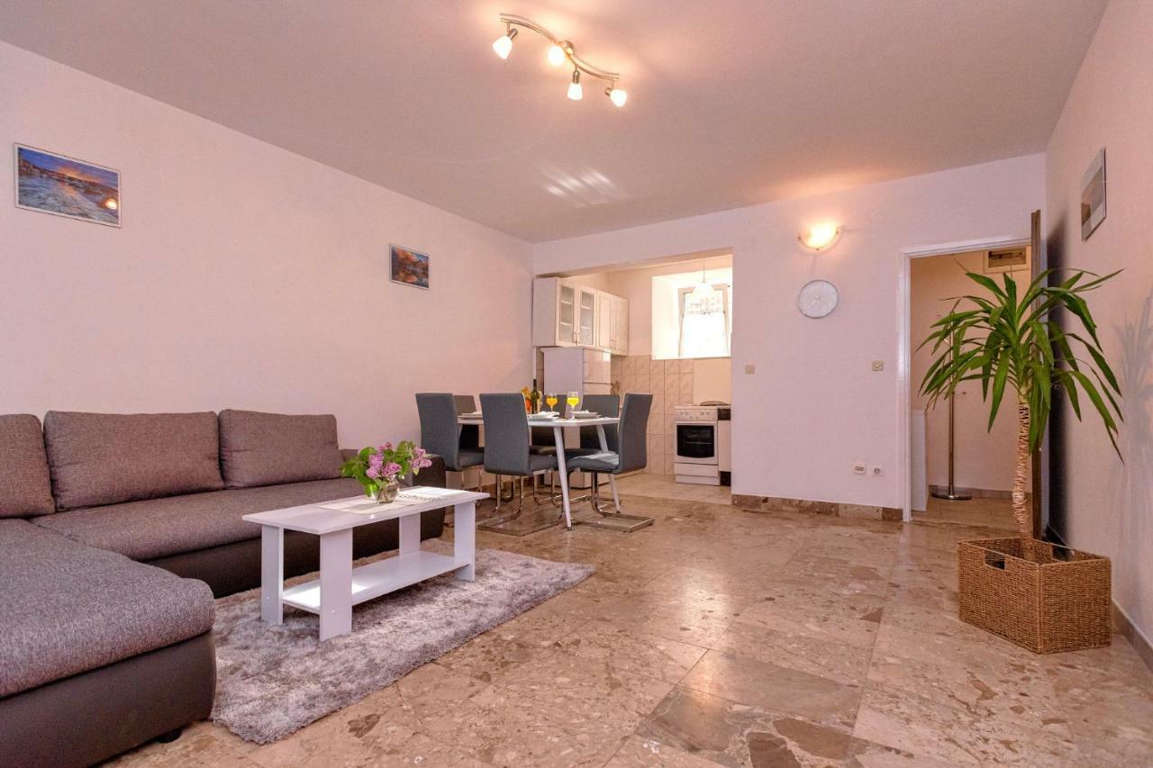 Apartment Mediteran Stari Grad  Exterior foto